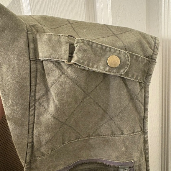 Woolrich Men’s Outdoor Fishing Utility Vest (L)- Military Green - Picture 8 of 11